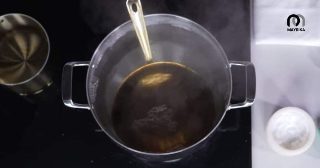 boil-whole-stainless-steel-pan-with-baking-soda