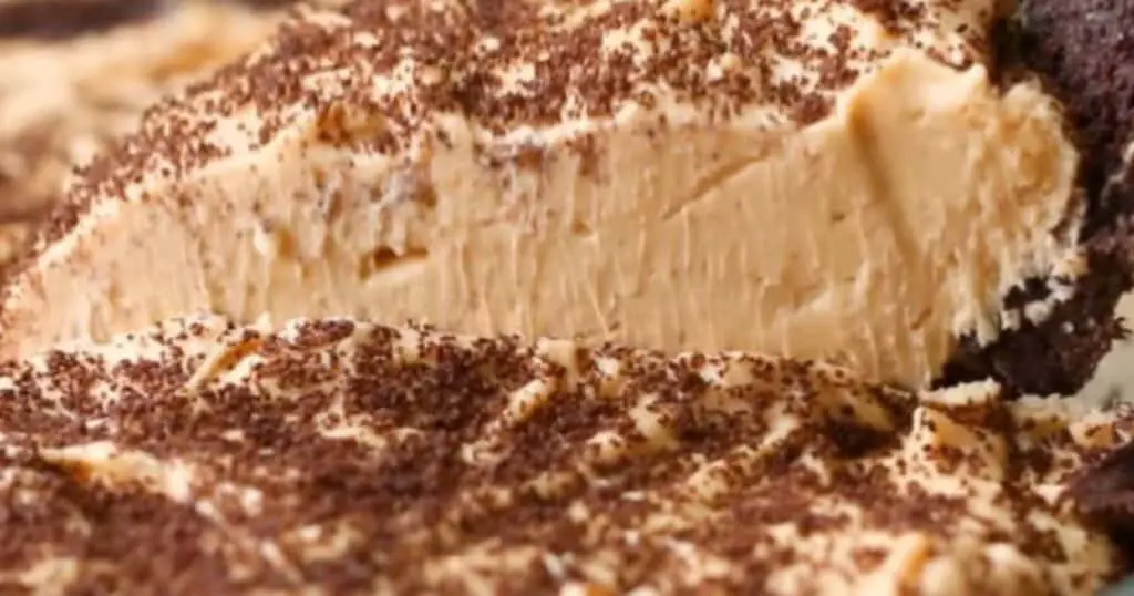 peanut-butter-chocolate-dessert